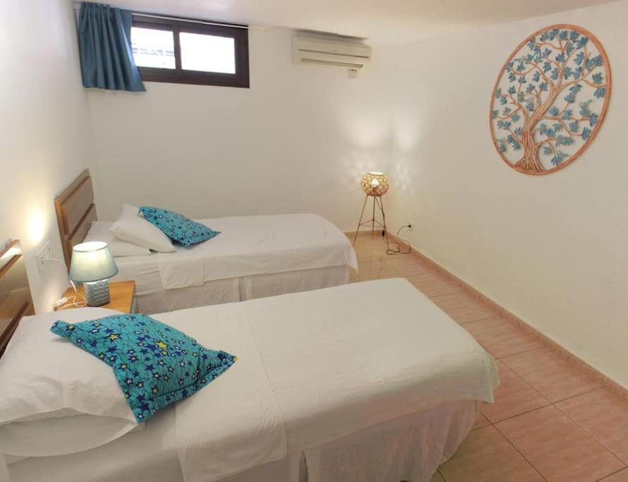 Beautiful 9 Bedroom With And Pool. Villa Málaga